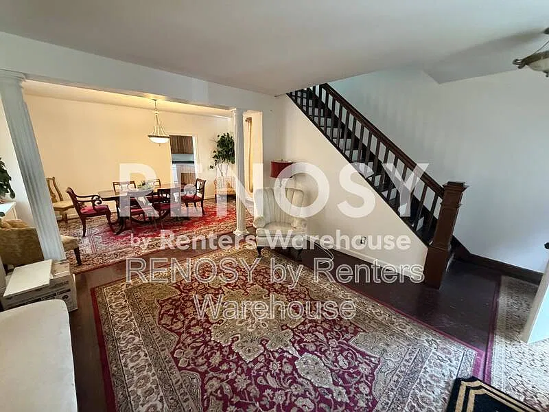 3 bed, 1.5 bath, 2000 sqft, $2,000 — Photo 3