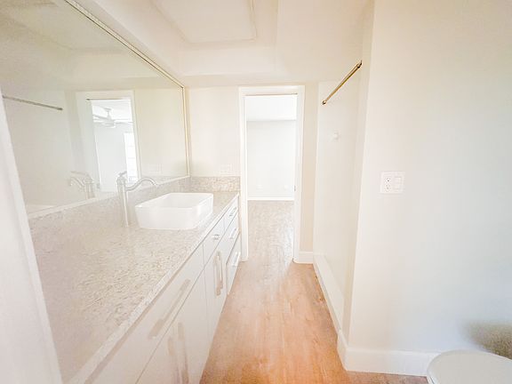 5th image of 2417 Magdalina Dr #A