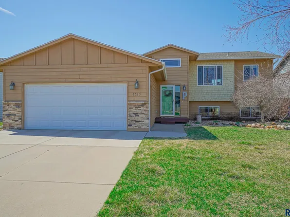 5513 S Kerry Ave, Sioux Falls, SD 57106