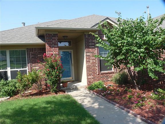 2nd image of 2409 Broadwell Oaks Dr