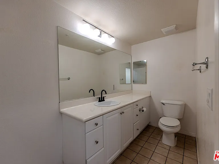 6020 Seabluff Dr #302 — Photo 34
