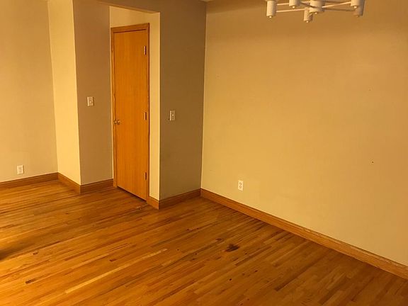 5th image of 1764 Montreal Ave