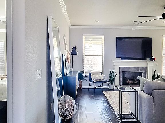 4th image of 4667 W Oldham Dr