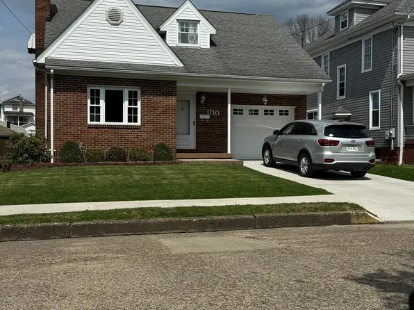 1710 3 ST, Moundsville, WV 26041
