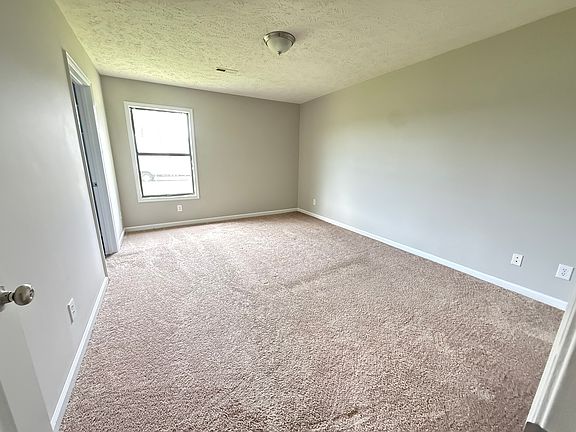 4th image of 115 Cool Breeze Dr #115