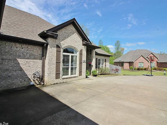 4th image of 3811 Graceful Oaks Dr