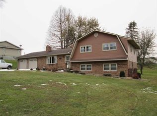 617 N Vine St, West Union, IA 52175