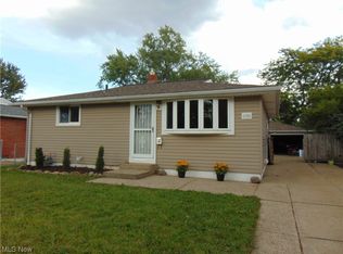6385 Sandfield Dr, Brookpark, OH