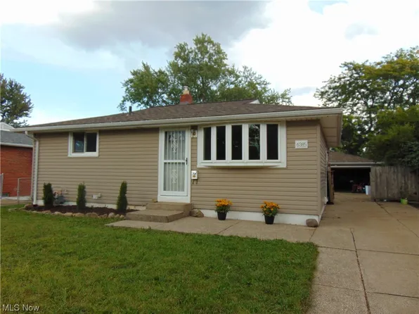 6385 Sandfield Dr, Brookpark, OH 44142