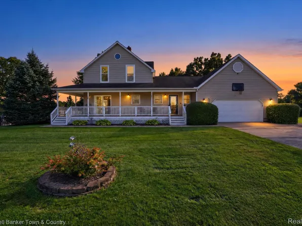 6347 Oak Grove Rd, Howell, MI 48855