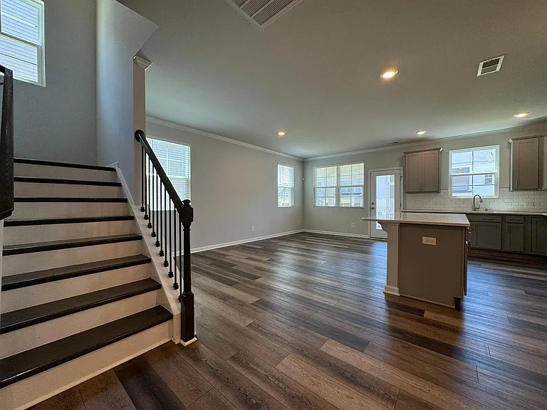 2038 Strickland Oak Way — Photo 8