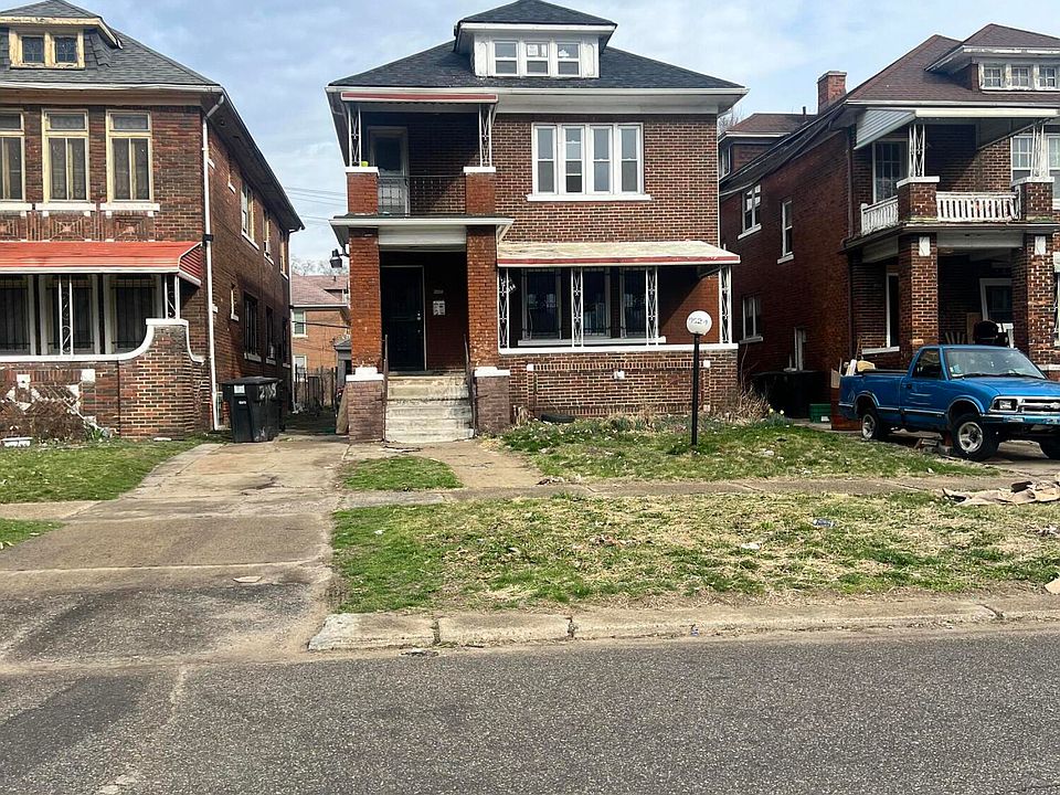 2nd image of 2952 Sturtevant St