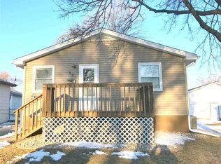 905 S Wayland Ave, Sioux Falls, SD 57104