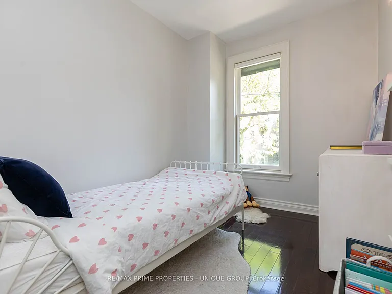 51 Spruce St — Photo 24
