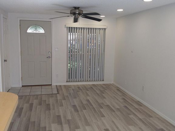4th image of 1040 Jadewood Ave