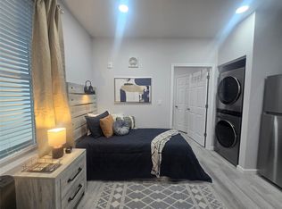 805 Avenue K #D, Galveston, TX 77550