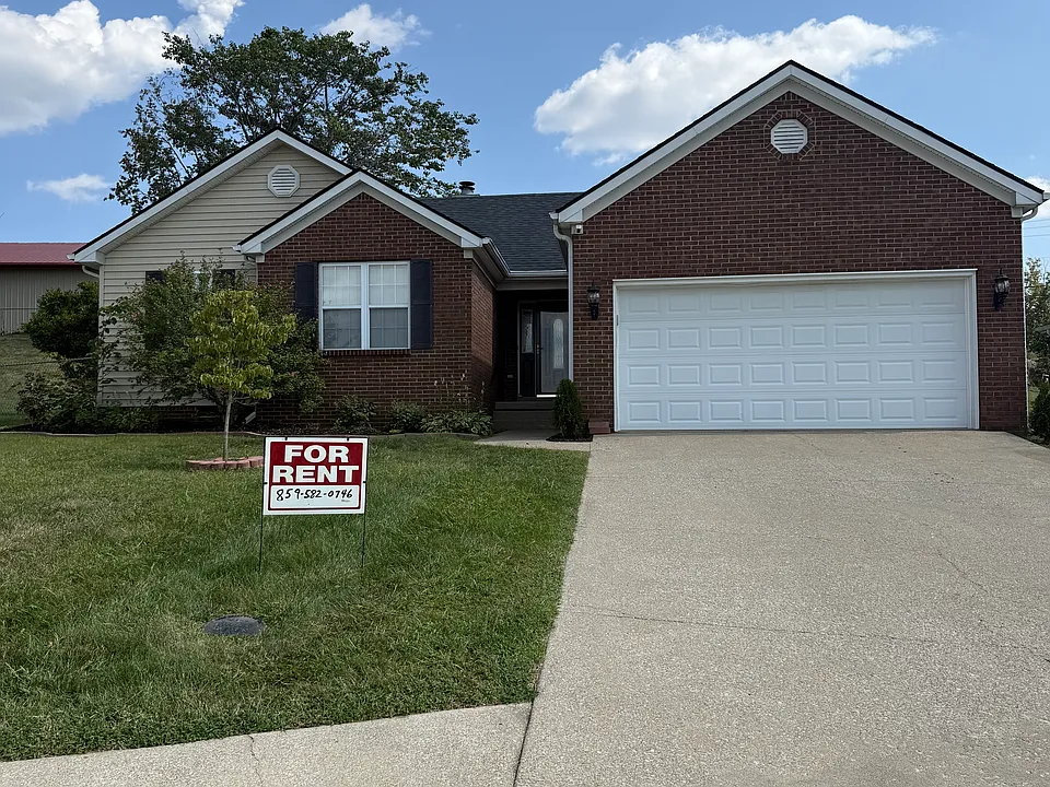 1112 James Ct