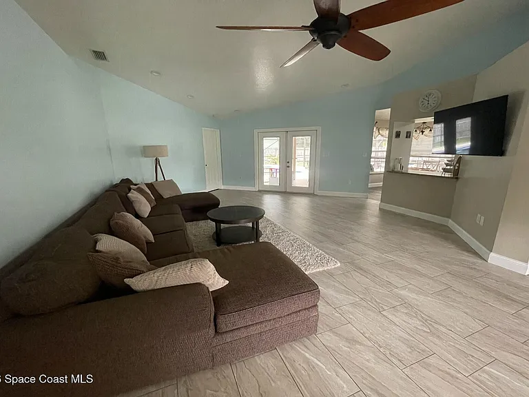 6550 Corsica Blvd — Photo 8