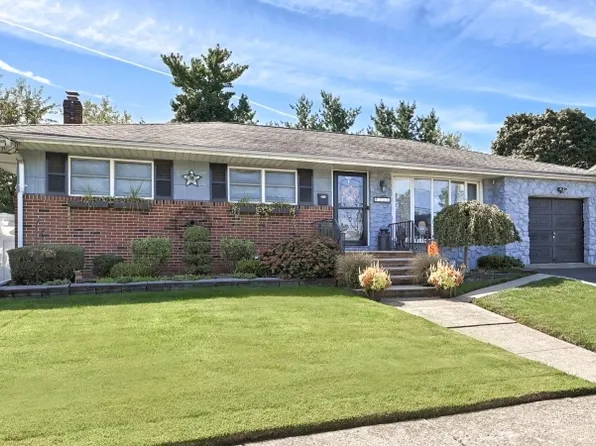 226 Colonial Ave, Saddle Brook Twp., NJ 07663