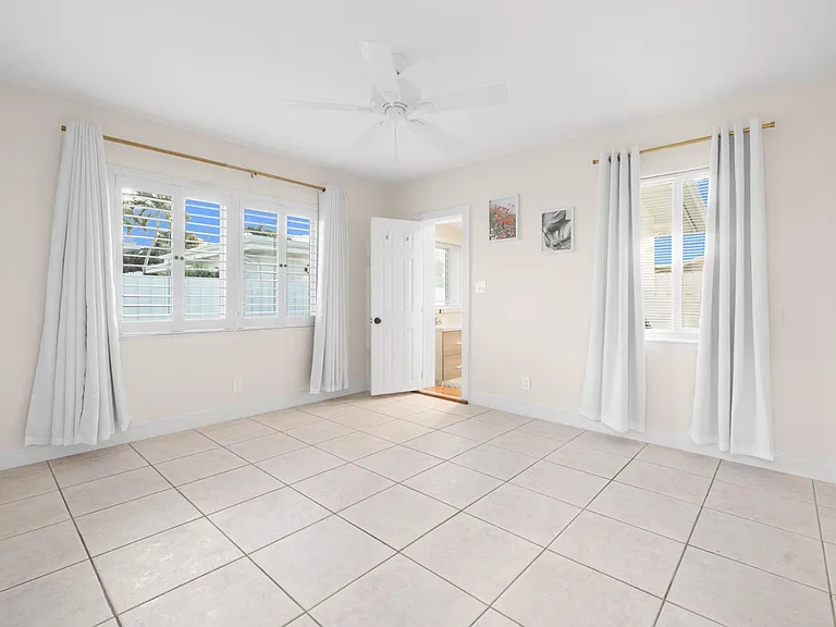 1539 NE 15th Ave — Photo 14