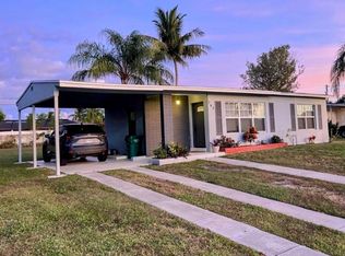 763 SE Airoso Blvd, Port Saint Lucie, FL 34983