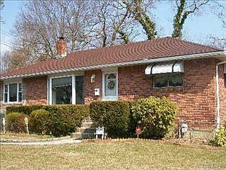 1st image of 69 Howell Dr