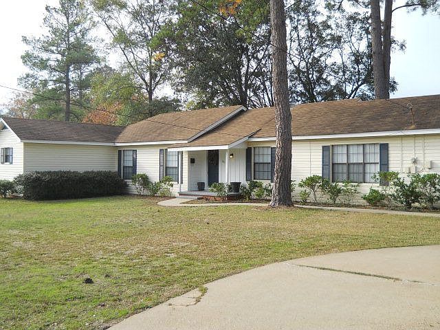 1st image of 1210 Southwood Dr