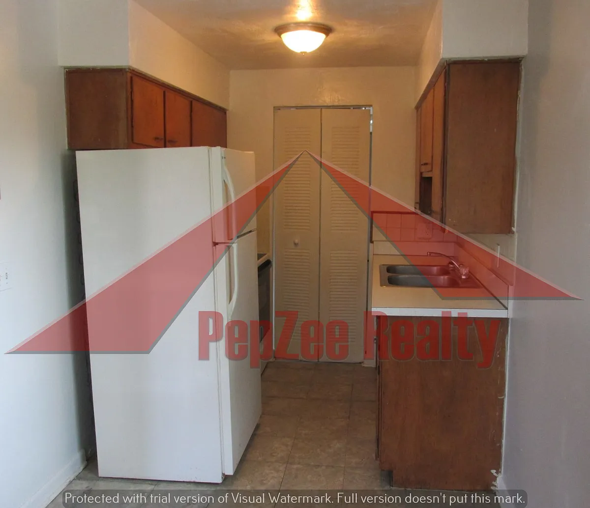 Building Photo - 3380 Valerie Arms Dr #F