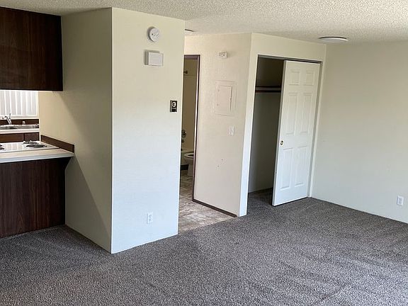 5th image of 2247 Woburn St APT 6