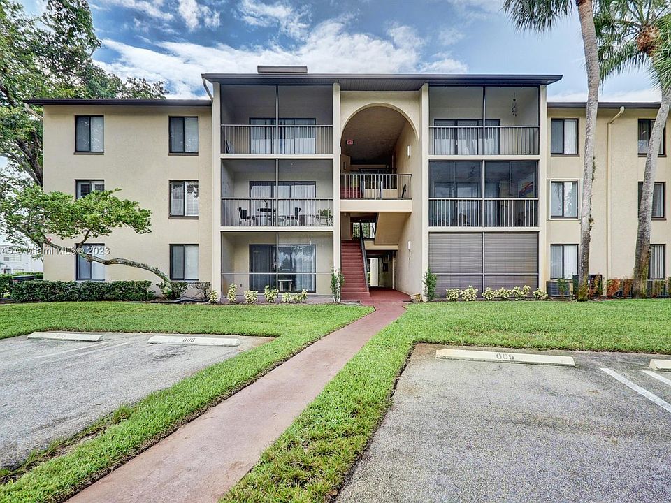 1st image of 201 Foxtail Dr APT B1