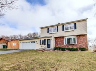 716 Willow Run St, Cottage Grove, WI 53527