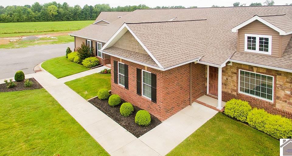 1st image of 3273 Mallard Cir #6