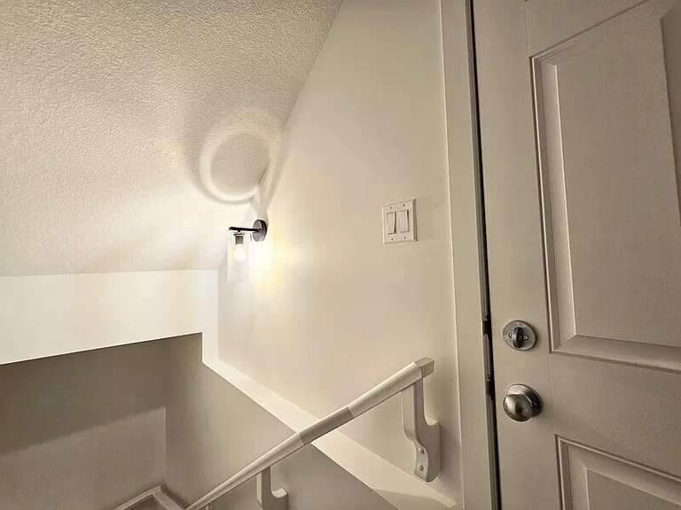 6355 King Wynd SW #LOWER — Photo 8