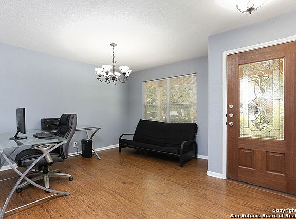 5th image of 273 Arcadia Pl