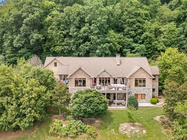 1115 Maynard Ridge Rd, Silver Point, TN 38582