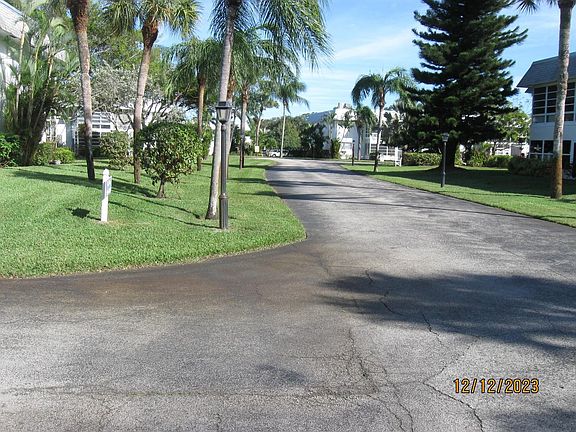 3rd image of 2929 SE Ocean Boulevard #120-10