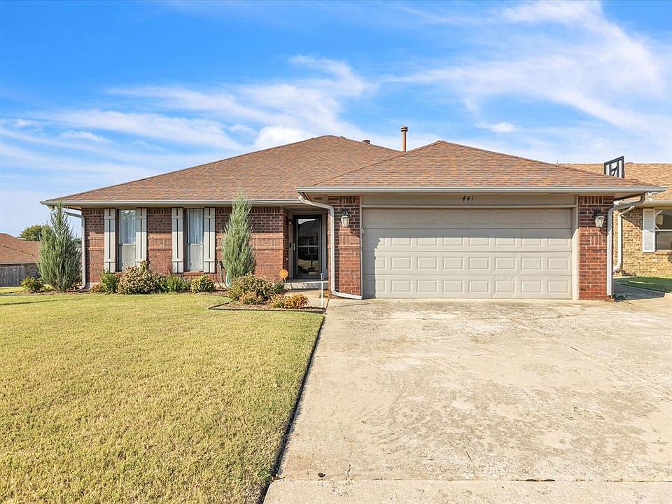 1st image of 441 Conestoga Dr