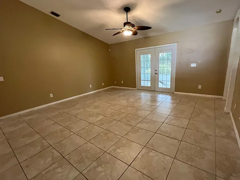 2452 Appalachian Dr — Photo 6