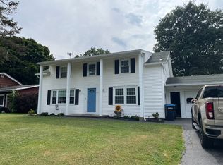 27 Edward Ln, Spencerport, NY 14559
