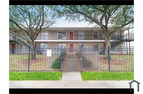Building Photo - 9636 Crofton St #220