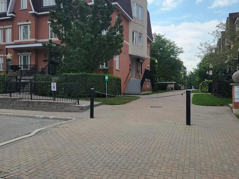 316 John St #255