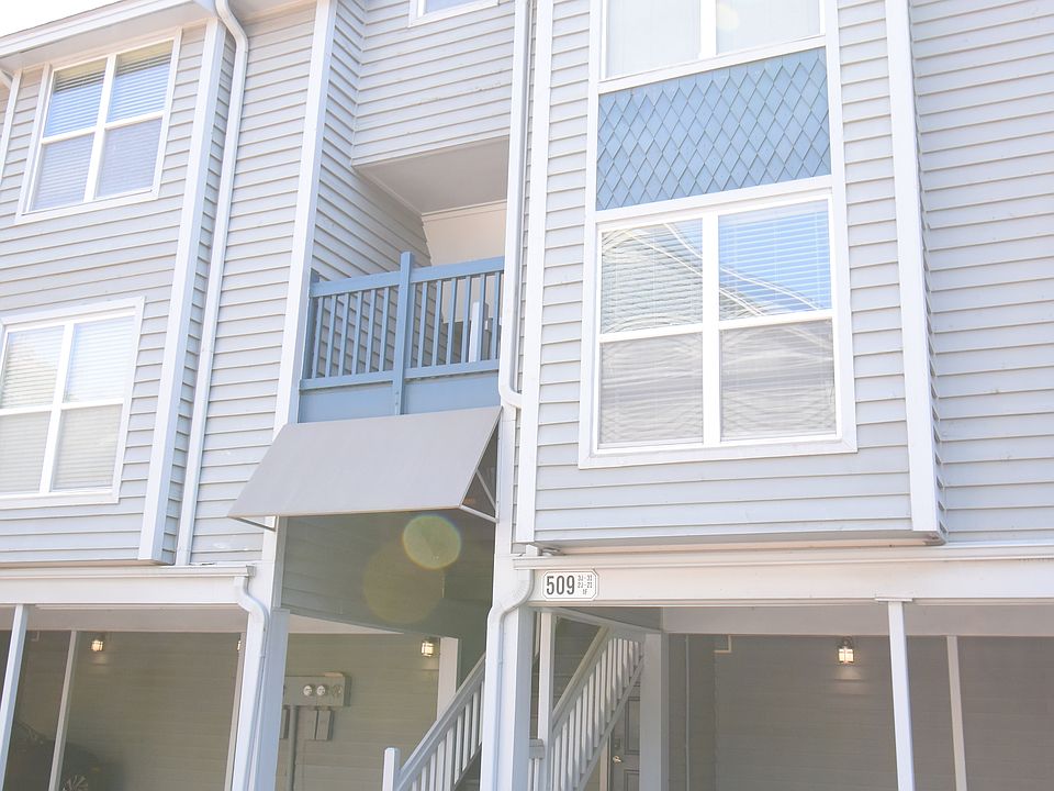1st image of 509 Graham St #3J