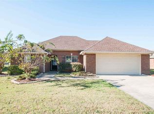 528 Oak Park Cir, Pearl, MS 39208