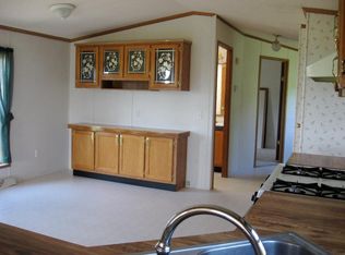 W10541 County Rd W, New London, WI 54961