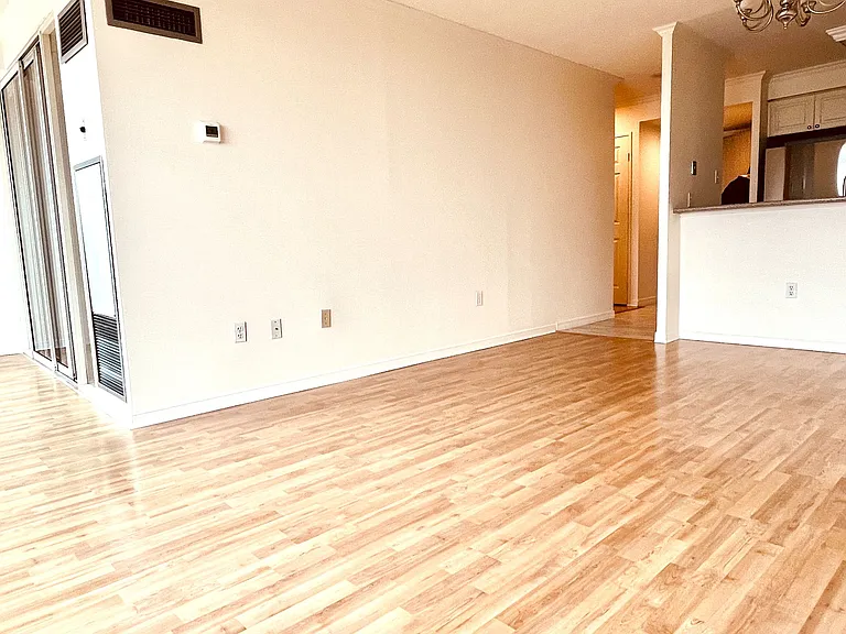 2177 Burnhamthorpe Rd W #1702 — Photo 25