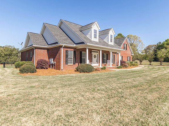 5th image of 109 Horseshoe Bend Blvd