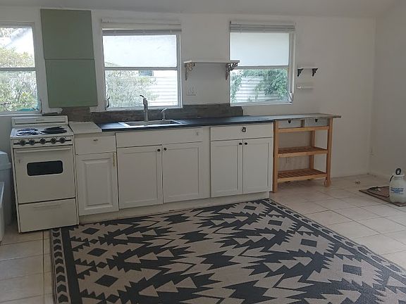 4th image of 205 Rosearden Dr #1/2