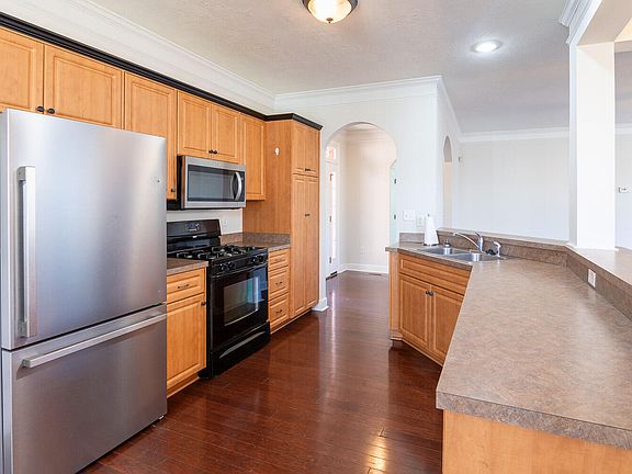 5th image of 862 Tyler Woods Drive