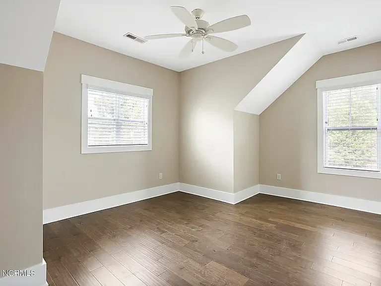 4076 Tamarisk Ln — Photo 28