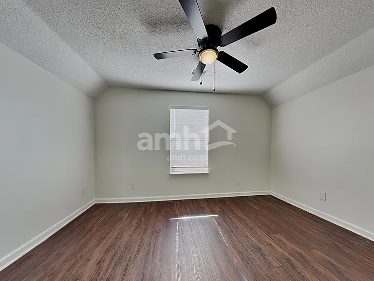 7548 Applecross Rd — Photo 18